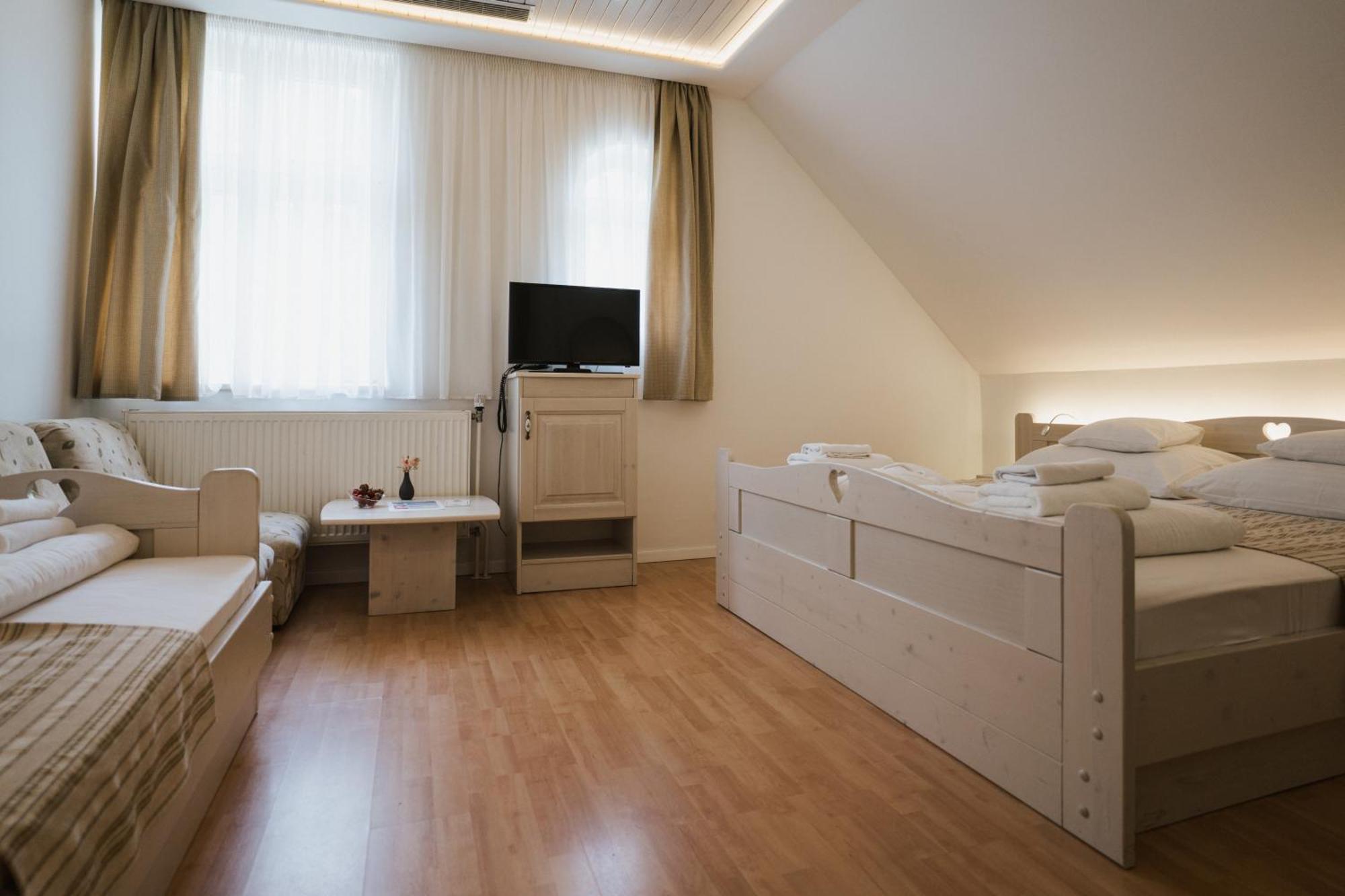 Tornacos Hotel - Хедькё Экстерьер фото